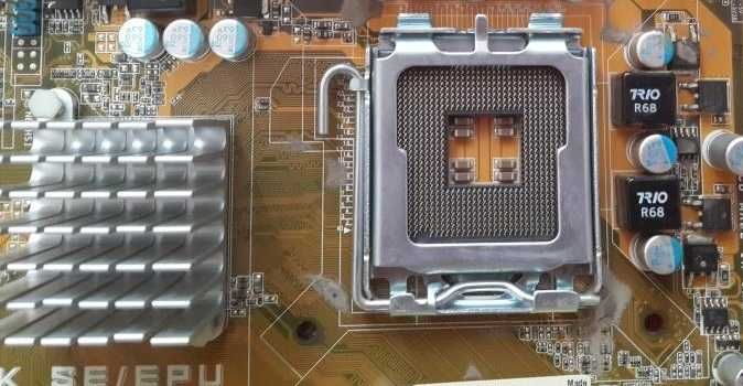 Продам материнскую плату Asus P5K SE/EPU Socket Intel LGA775