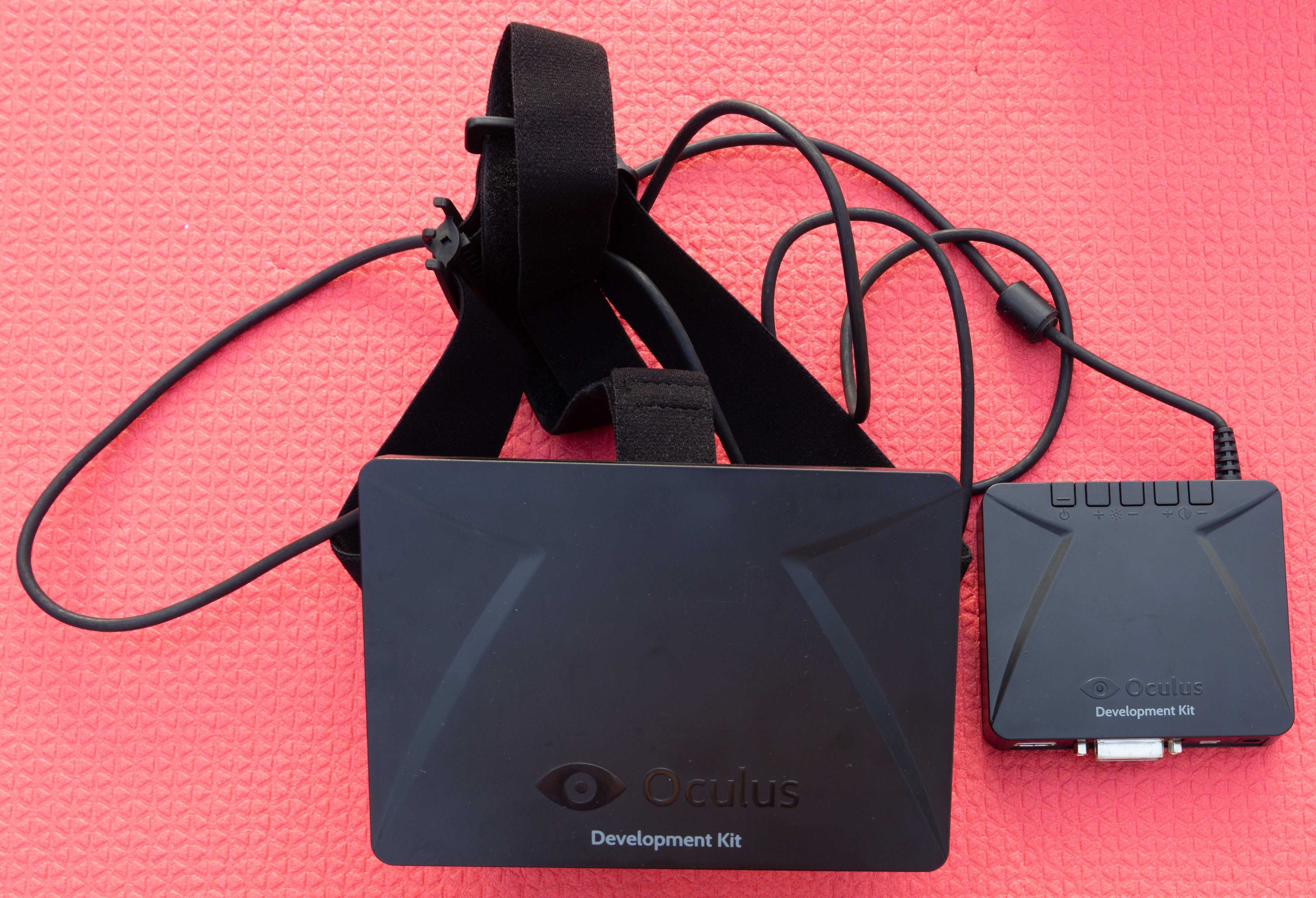 Oculus Rift Development Kit (DK) – повна комплектація з кейсом
