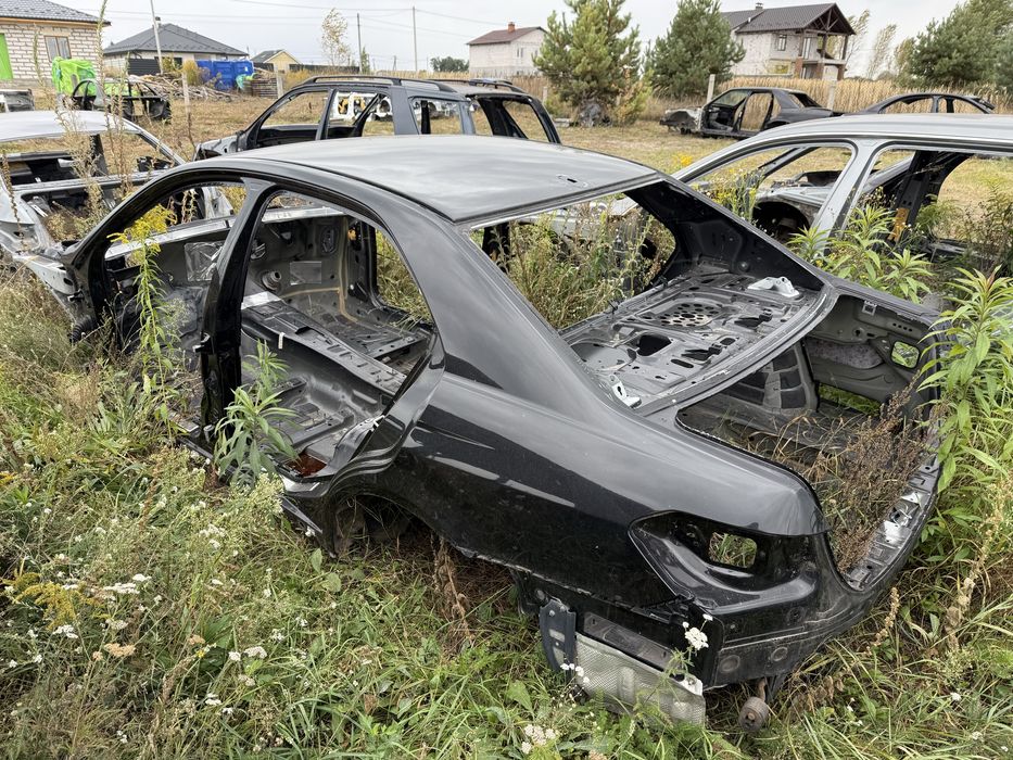 Кузов W212 E-class Mercedes-Benz Мерседес четверть лонжерон