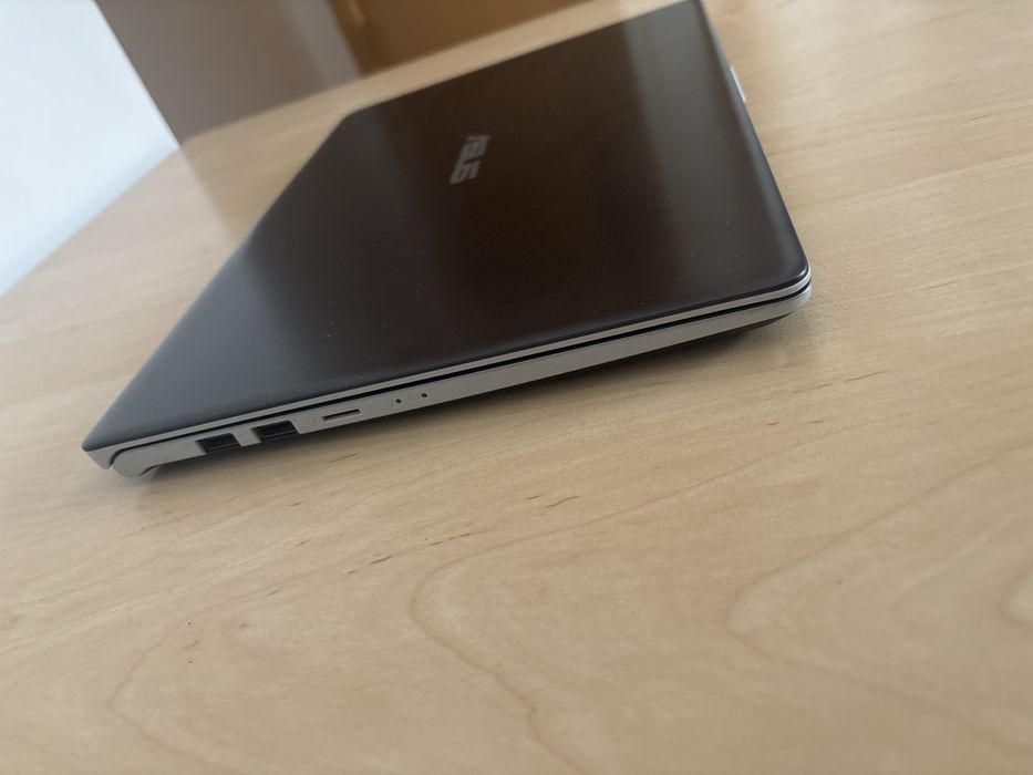 Sklep 3600zl! Asus vivobook 14’ proc i5 geforce mx150 SSD 256GB win11