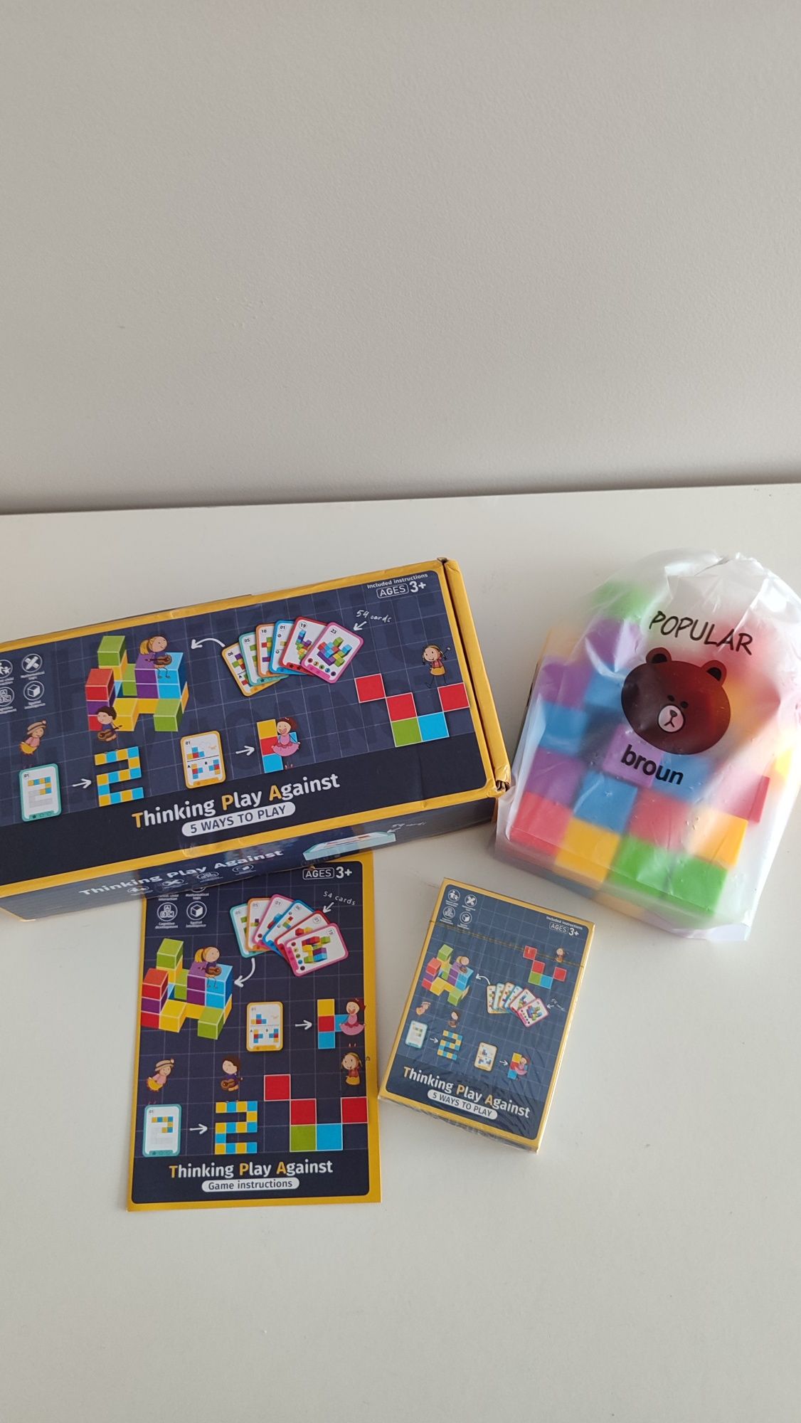 Układanka Cubes gra logiczna z kartami