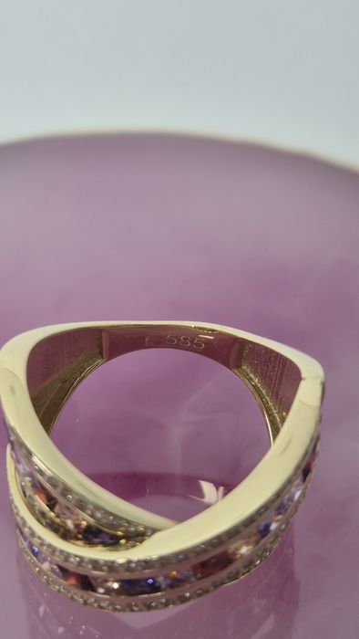 Nowy złoty pierścionek szeroki sygnet kolorowe cyrkonie okazały p. 585