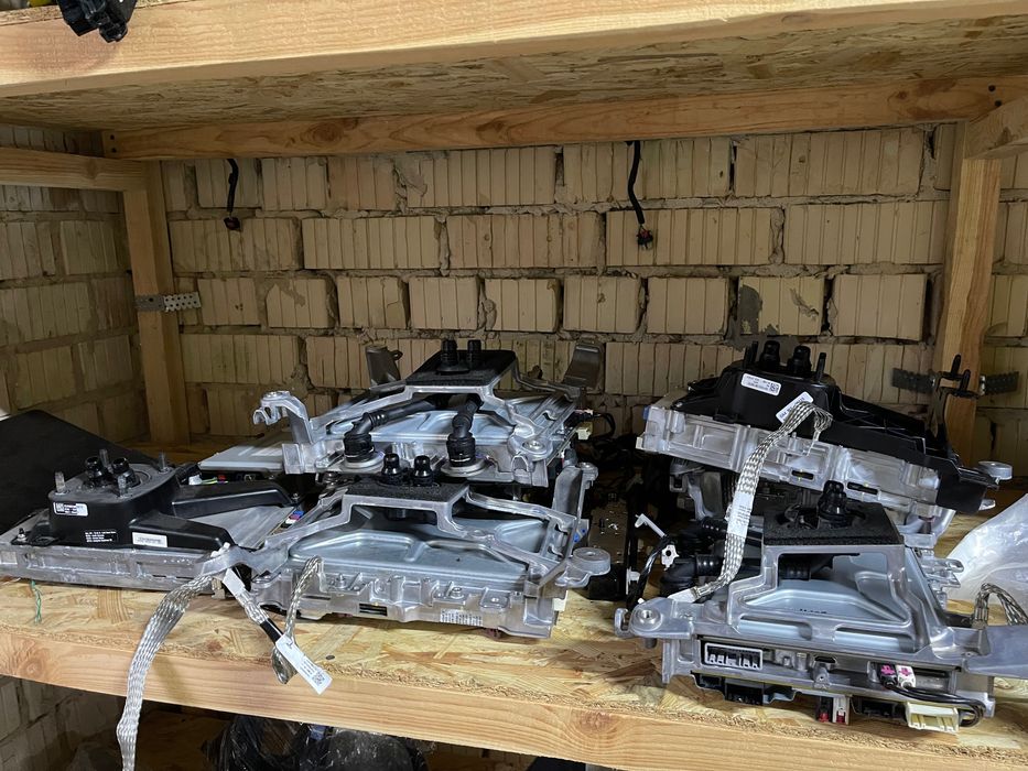 MCU Tesla model Y, живі сертифікати 20-24