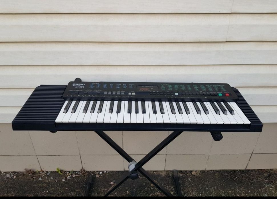 Синтезатор Yamaha PSR-7 +1/ CASIO CT-395,  на 49 клавіш, б/у