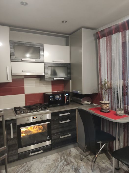 Здам квартиру подобово,БІЛЯ ТЦ ПАРК.