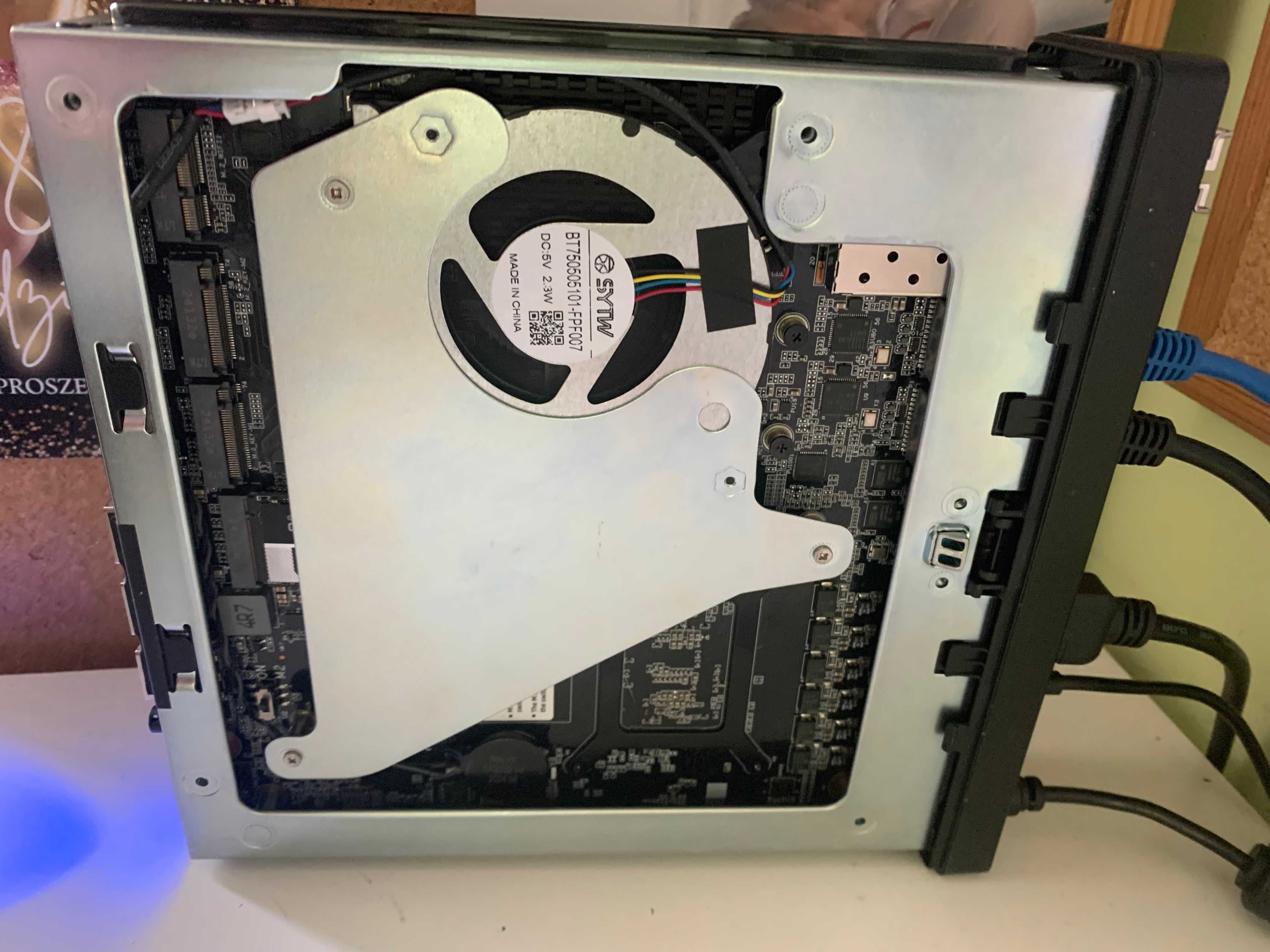 Minisforum MS-01 - Intel i9-13900H 20x5,4 GHz, 64GB DDR5, 0,5TB NVMe
