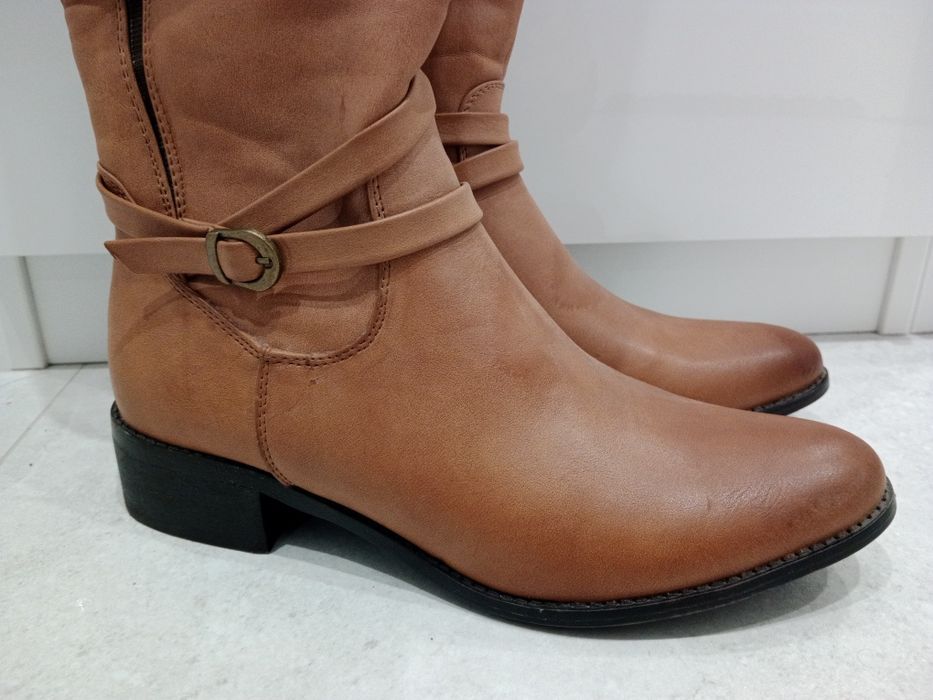 Nowe kozaki damskie rozmiar 38