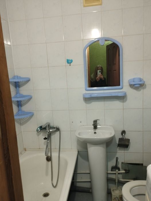 Сдам 2 из кв.возле метро Индустриальная