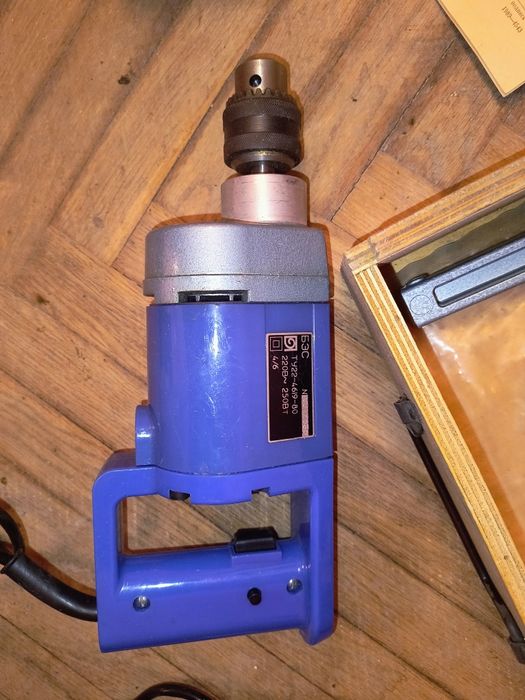 Wiertarka - zestaw wierteł i akcesoriów / NOWA / vintage