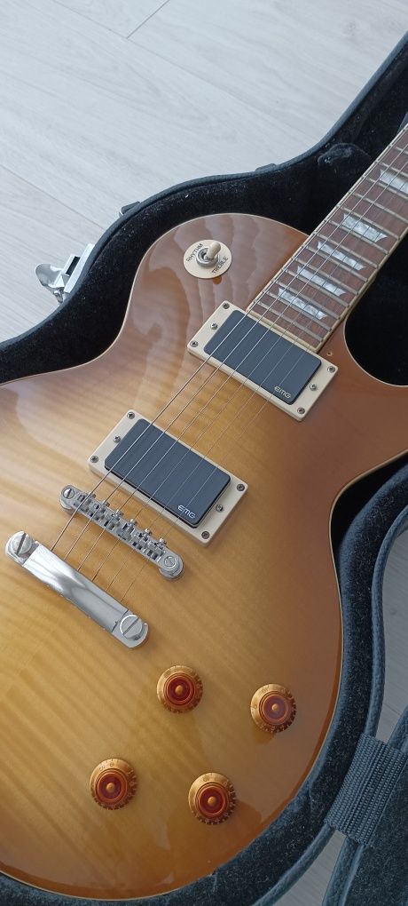 Guitarra Epiphone Les Paul Standard Plus Top Honey Burst com EMG