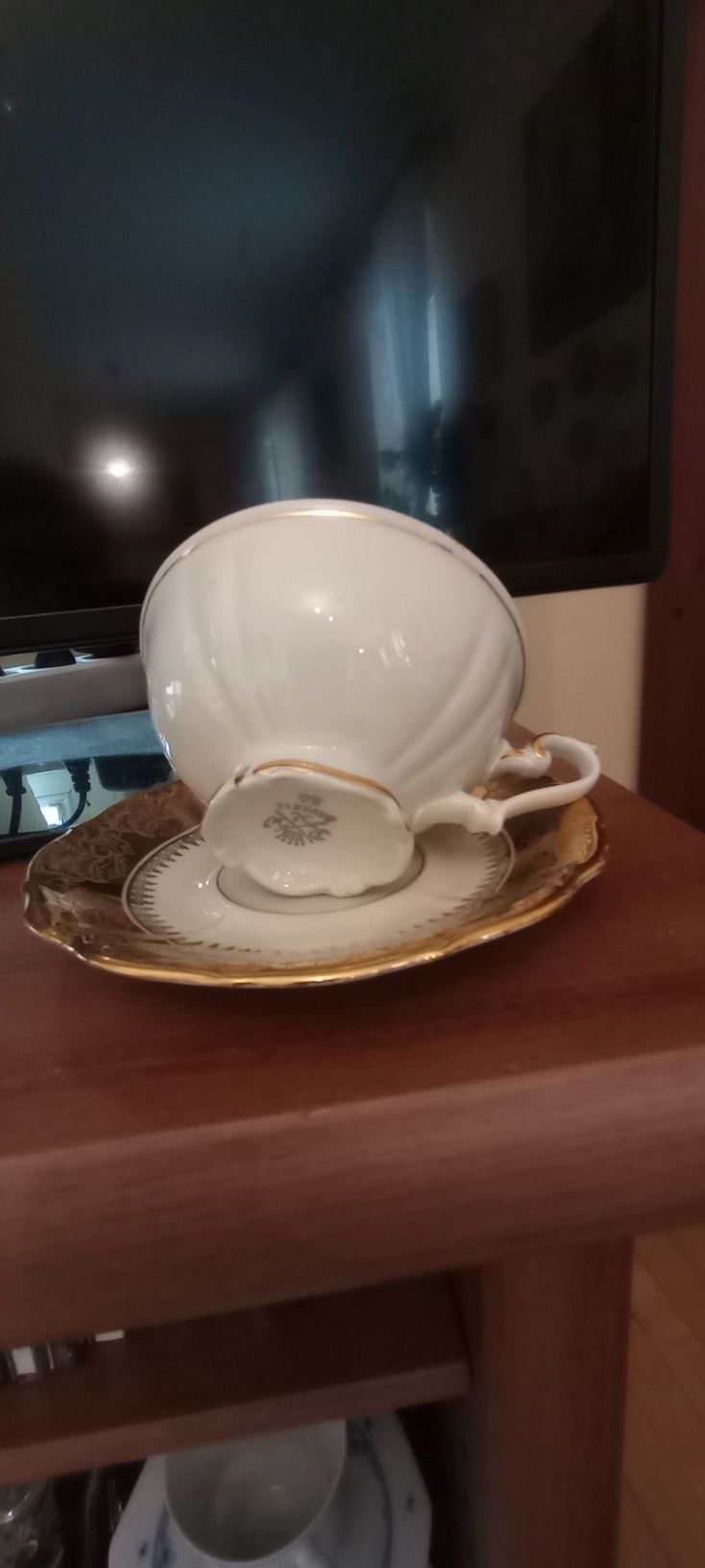 Filiżanka złocona porcelana sygnowana stara