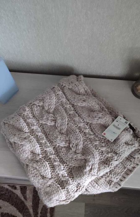 Обьемный шарф от Zara