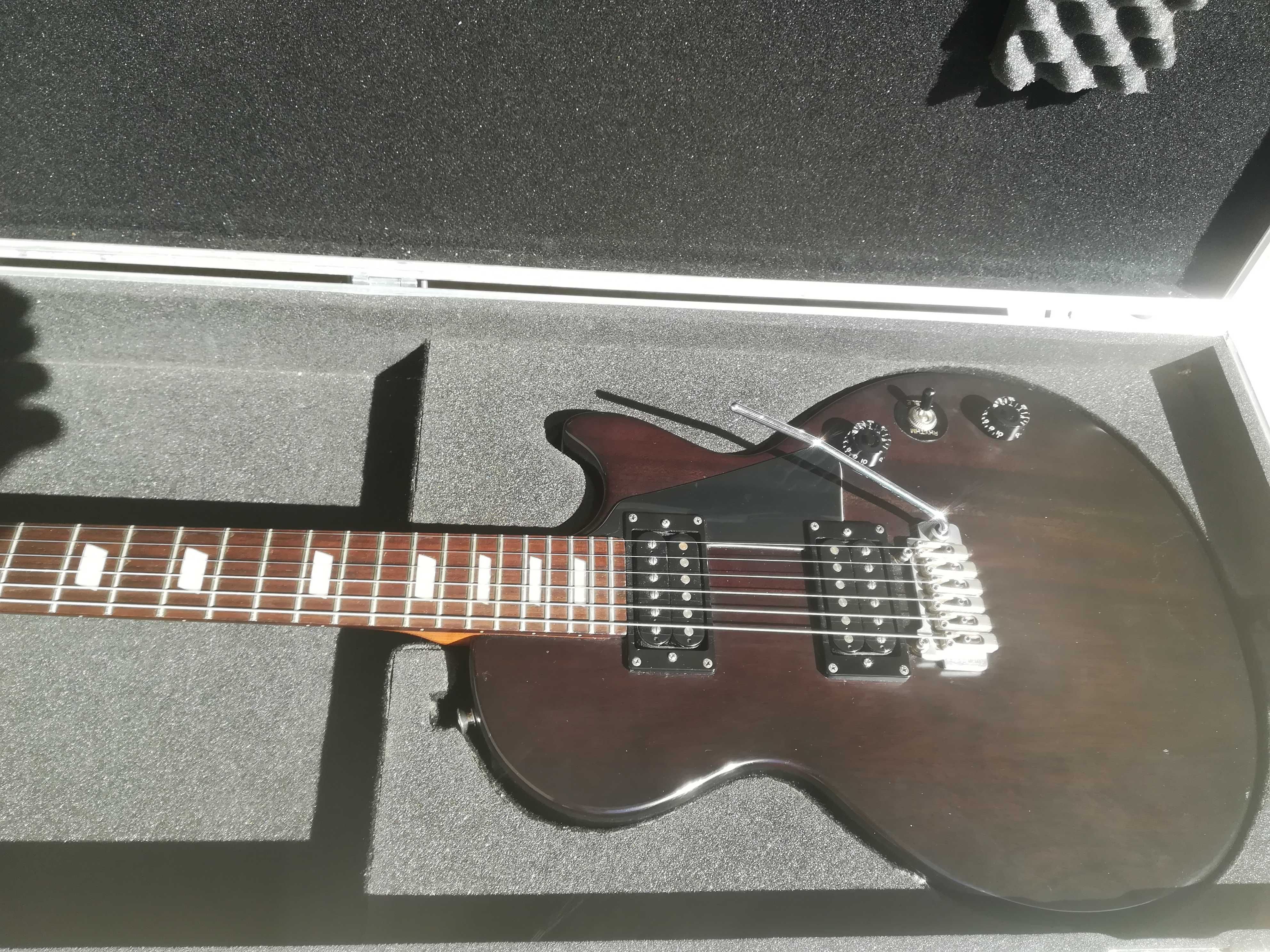 Flight case na gitarę Gibson Les Paul lotniczy twardy futerał!
