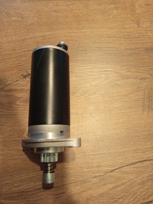 Rozrusznik silnika zaburtowego 12v