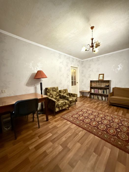 Продажа 2 ком. 3 мкрн. Левый берег