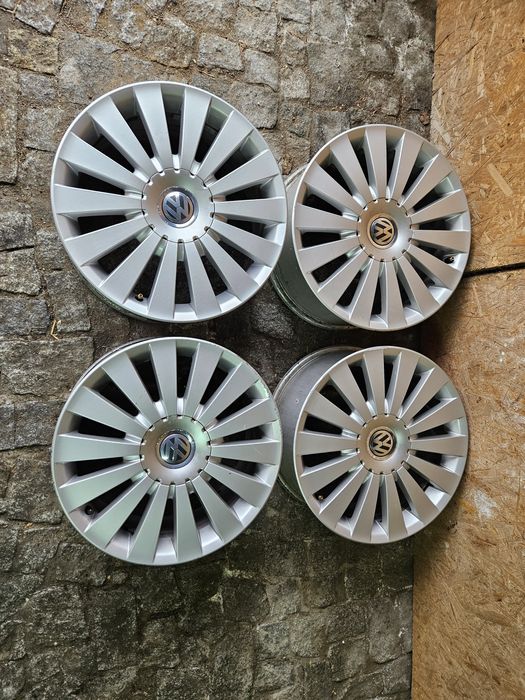 Oryginalne felgi VW 5x112 3c0601 17" ET 47 Passat b6 Golf