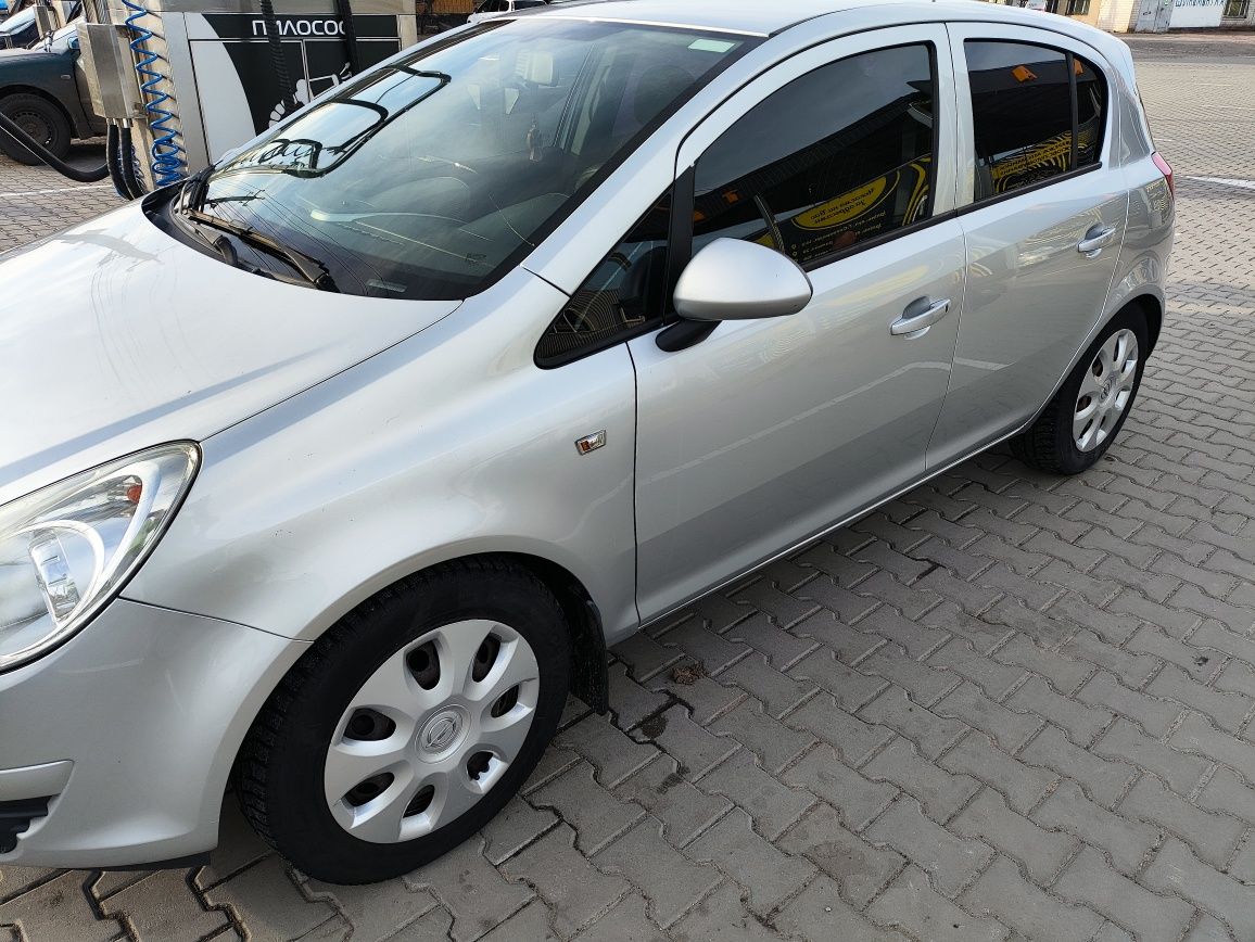 Opel Corsa 1,2 бензин