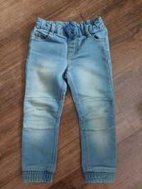 Spodnie chlopiece 98 104 dzinsy jeansy jasne z paskiem wiazane