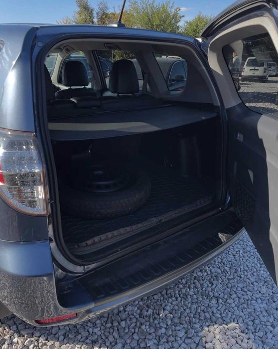 Продам Toyota RAV 4 EV 2013 рік можлива розстрочка,кредит,обмін!
