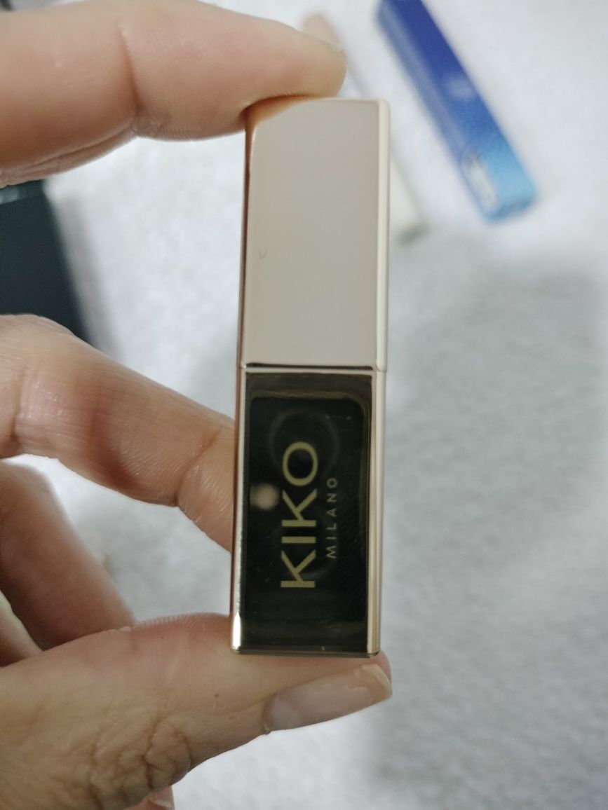 Vende-se conjunto de maquilhagem novo da marca Kiko