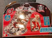 Monster high mata grajaca- gra w klasy+4 książki