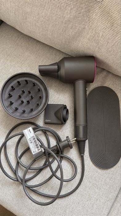 Dyson оригінал б/у