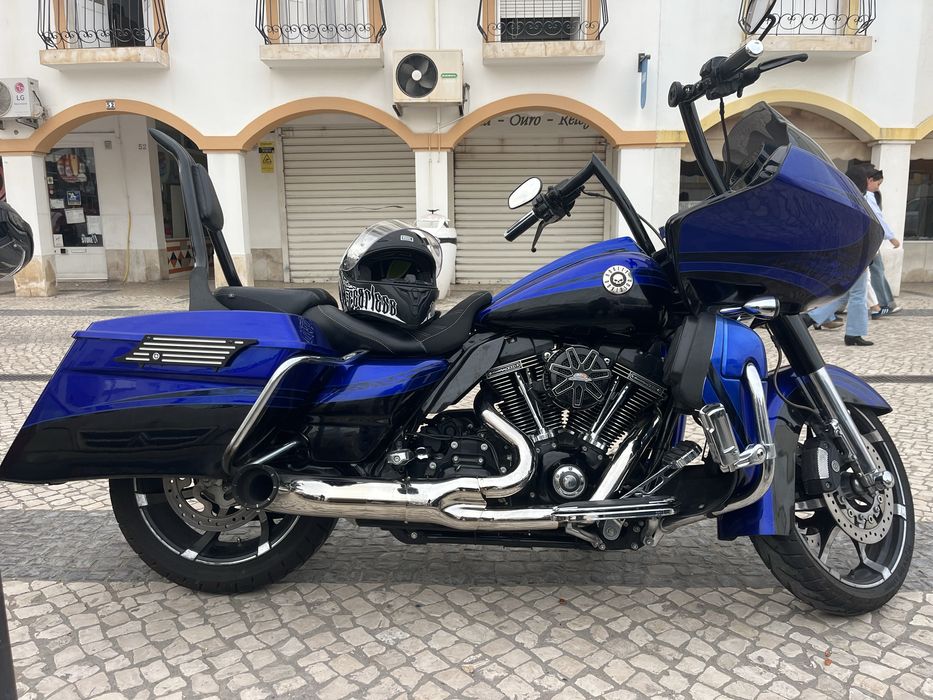 Harley Davidson Road Glide CVO