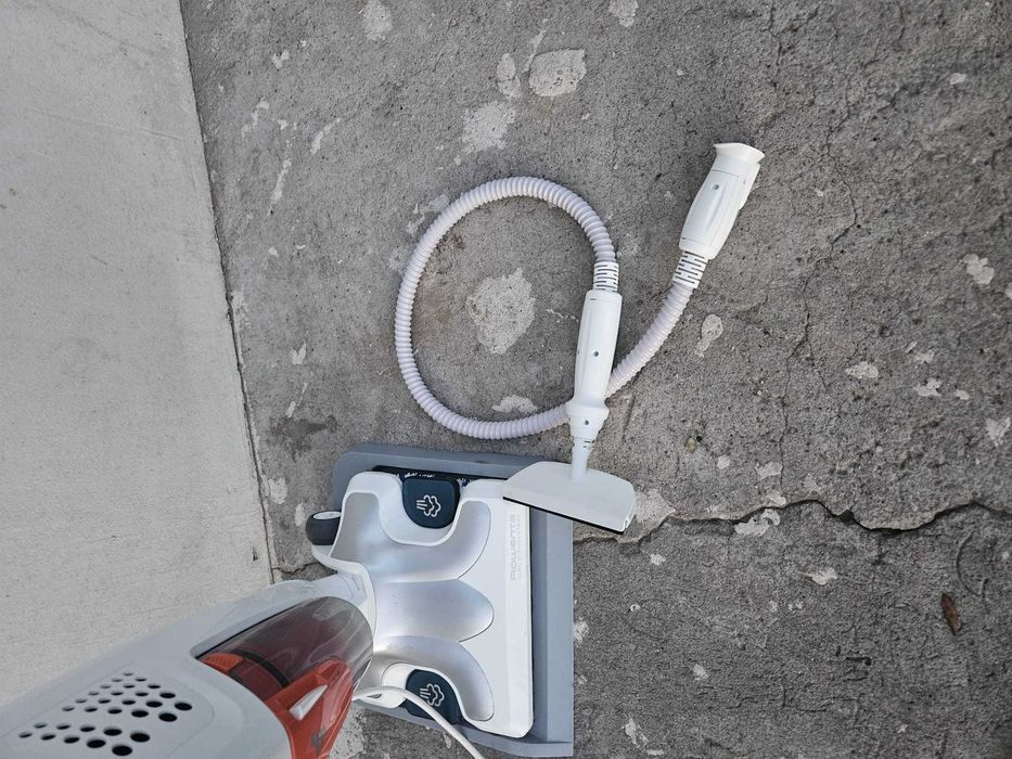 Mop Parowy i Odkurzacz 2 w 1 Rowenta lekko uzywany