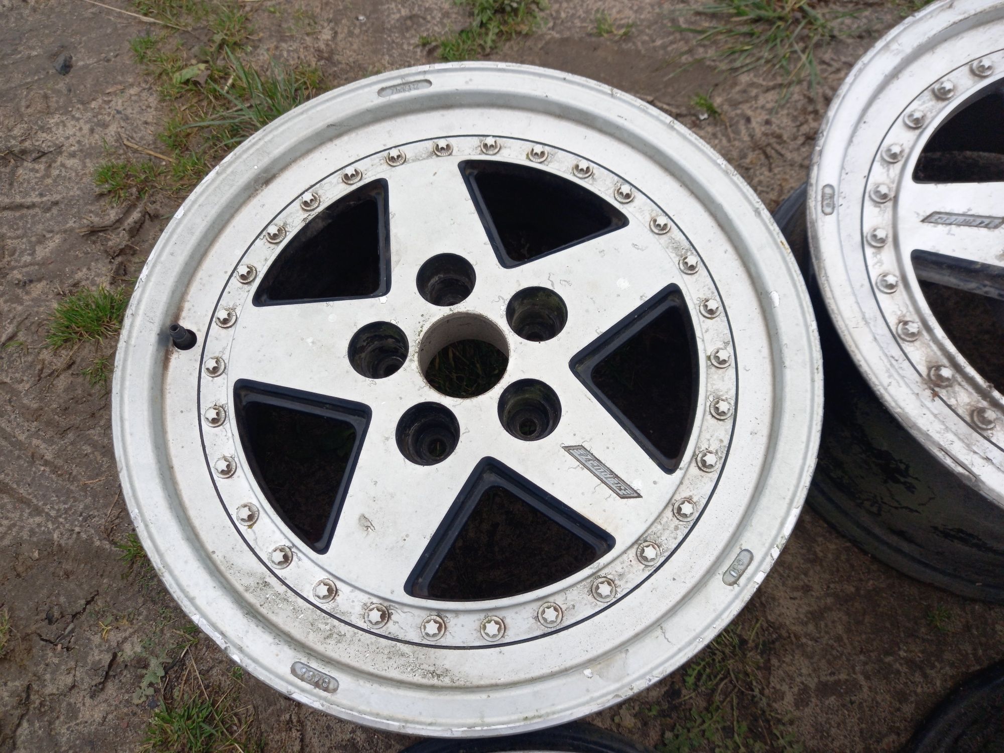 Zender 16 cali 5x108 Klasyk