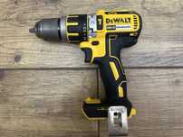 Wiertarko-wkrętarka udarowa DeWalt DCD795 - 2023r.