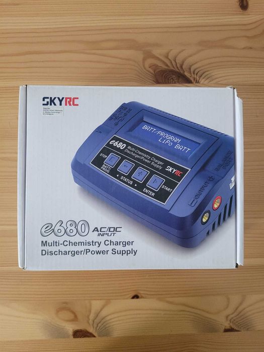 Ładowarka modelarska