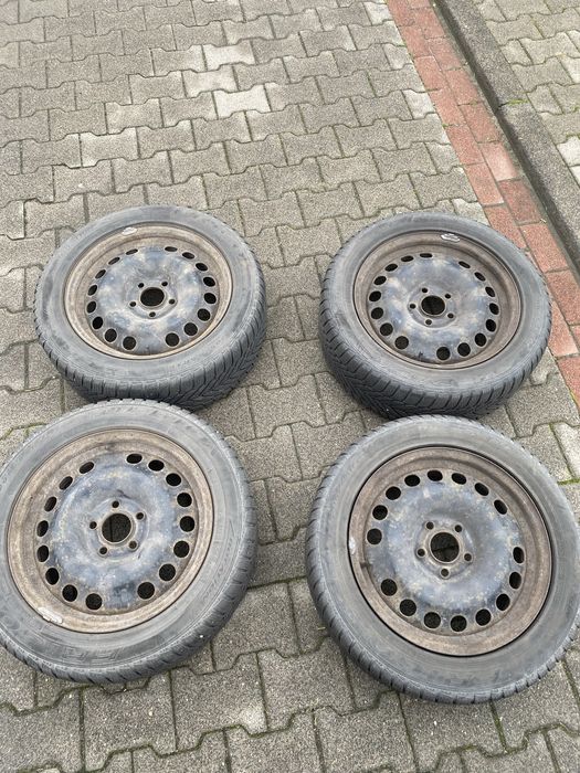 Koła zimowe Dębica Frigo 2 205/55 R16 na felgach 5x112 – komplet