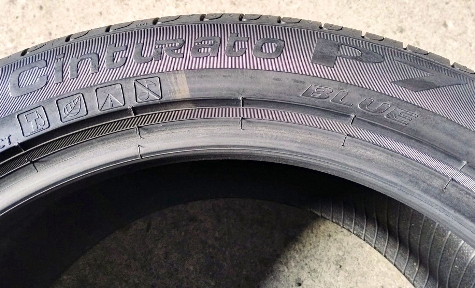 Шини літні R17 235/45 Pirelli Cinturato P7