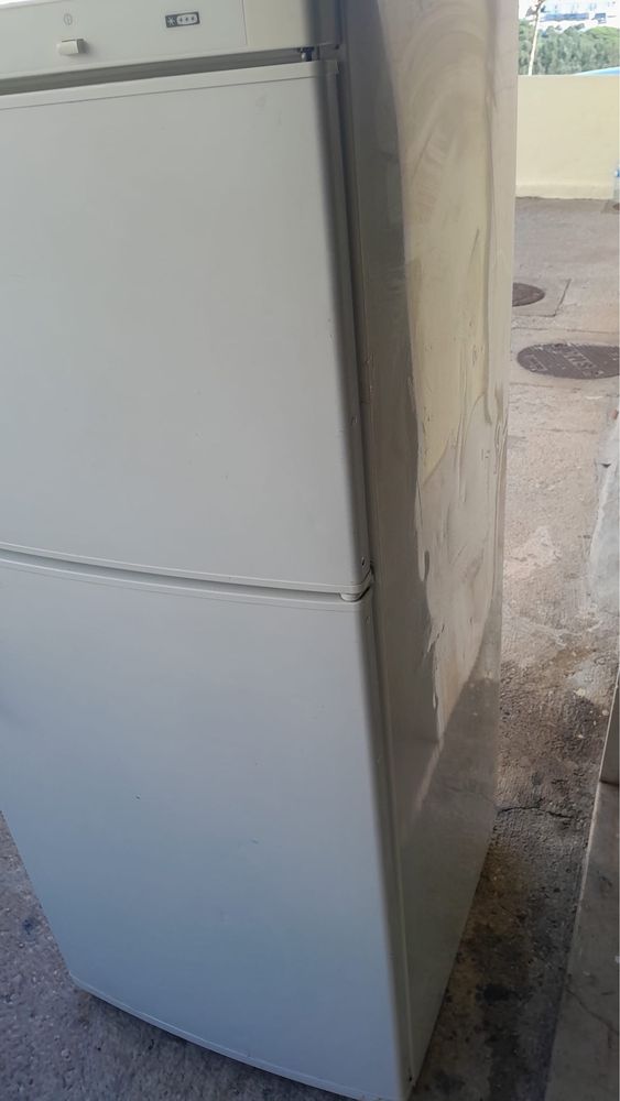 Frigorifico Siemens funciona bem