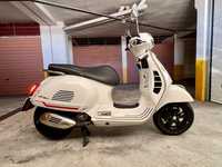 Vespa 300 GTS Super 07/2021 com apenas 4.500km! OPORTUNIDADE!