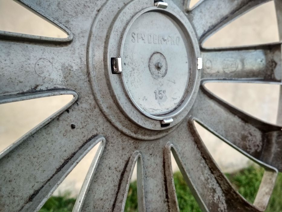 Продам ковпак на диск 15