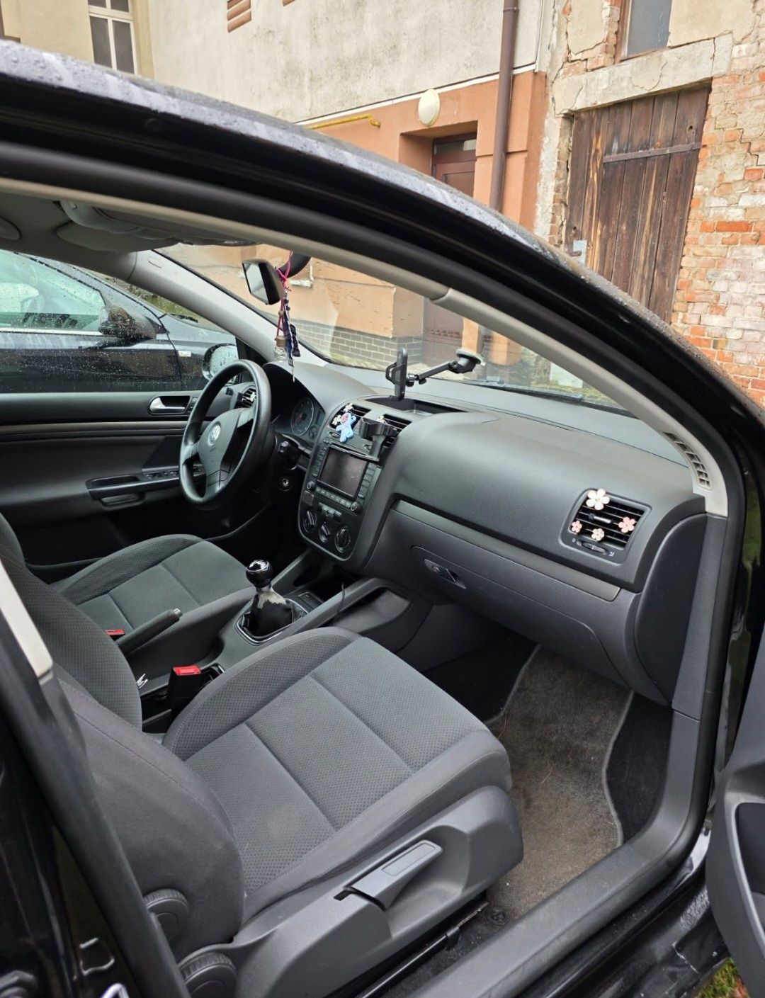 Volkswagen Golf V 1.9 Tdi doinwestowany na ponad 4 tys