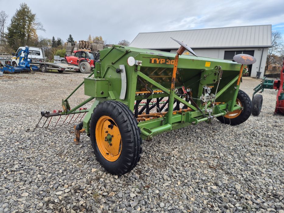 Amazone D7  super 3m siewnik zbożowy  Ścieżki Znaczniki  d8 special