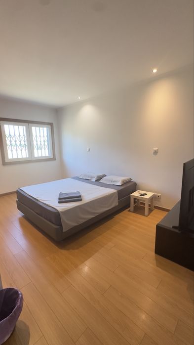 Quarto na Bobadela - Casa de banho partilhada