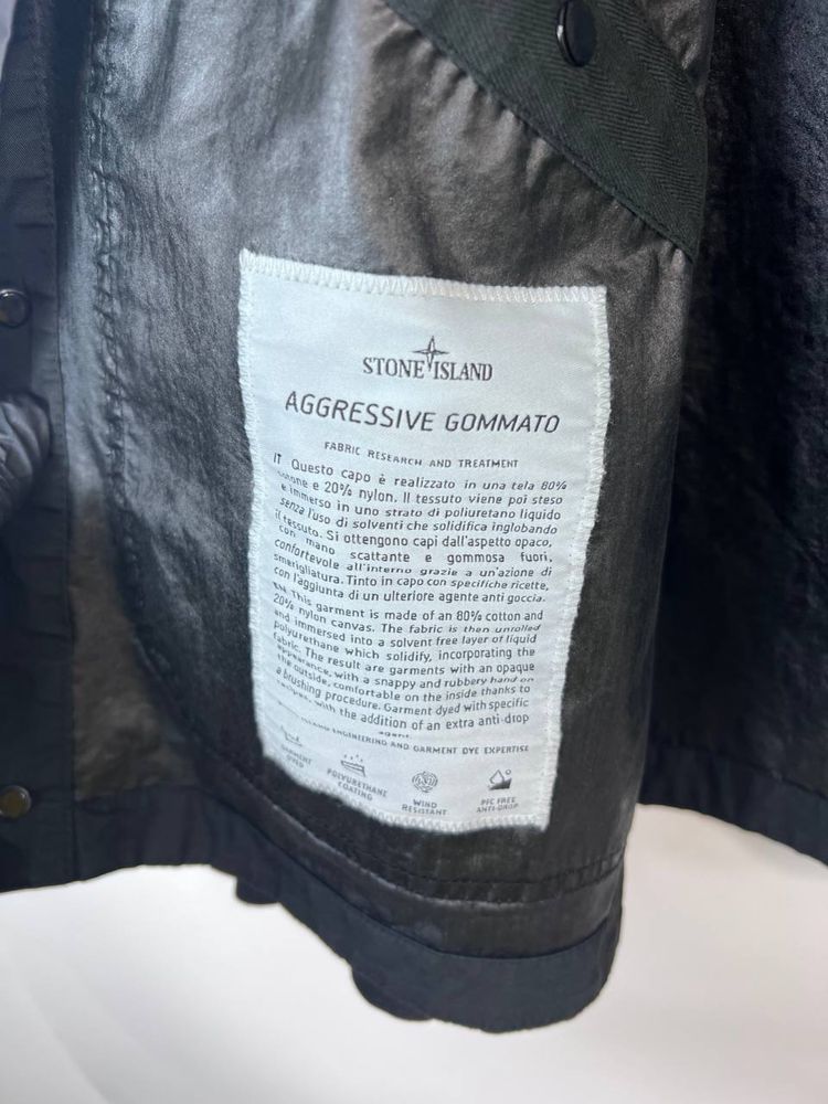 Куртка чоловіча Stone Island gore tex aggressive gommato L