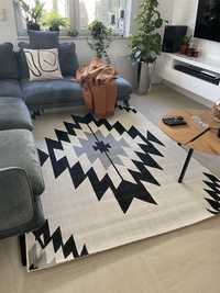 Efektowny dywan w stylu etno nowy 160x230