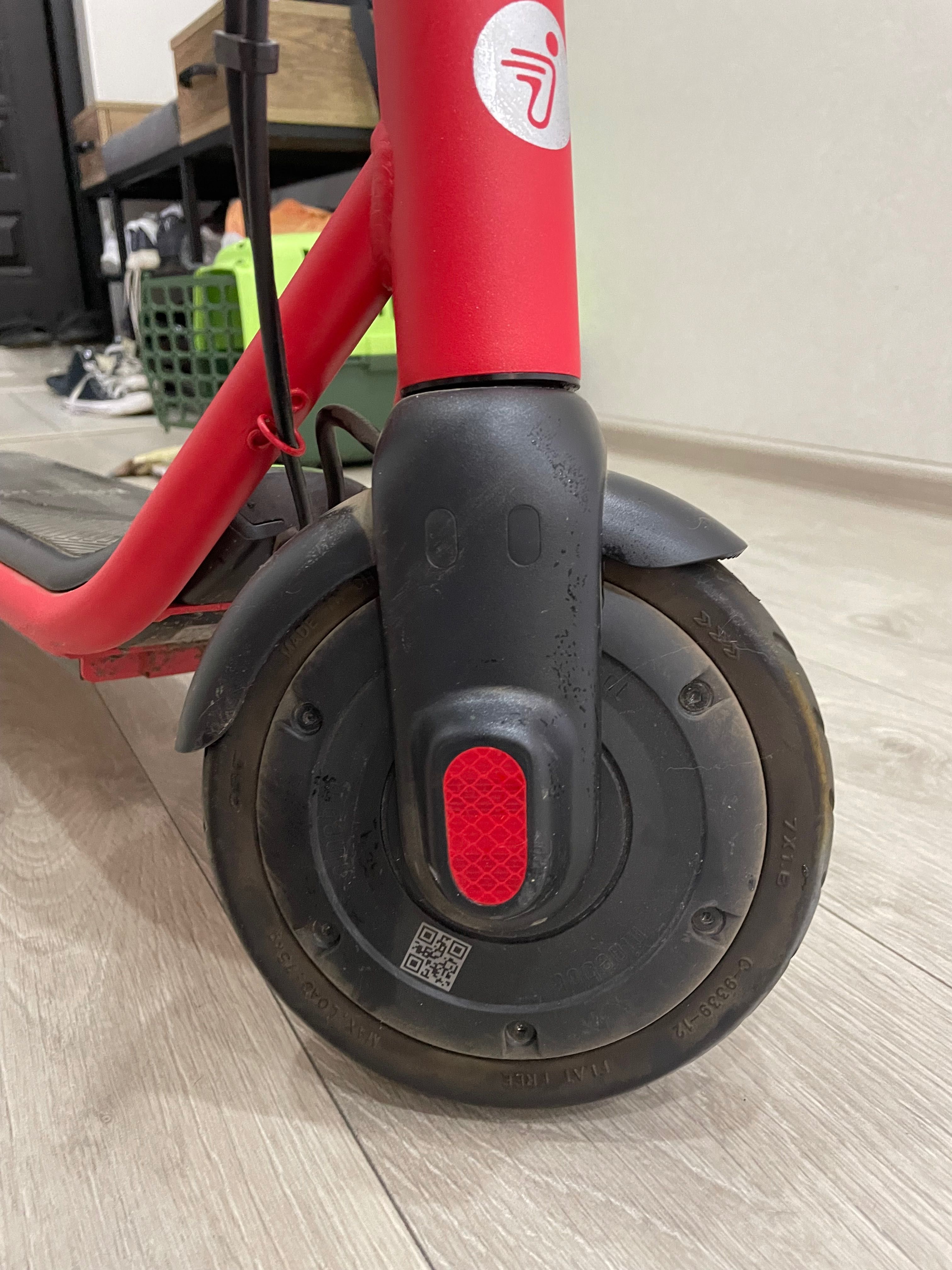 Электросамокат Segway Ninebot C20 Black