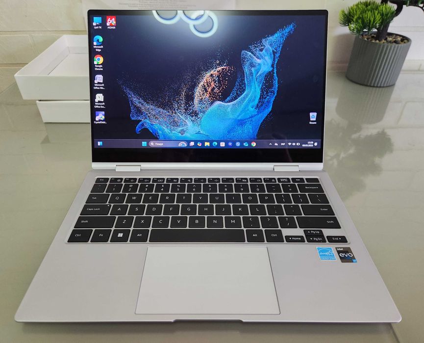 Samsung Galaxy Book2 Pro 360 (13.3',16GB DDR5, i7 12Gen,512 GB SSD)