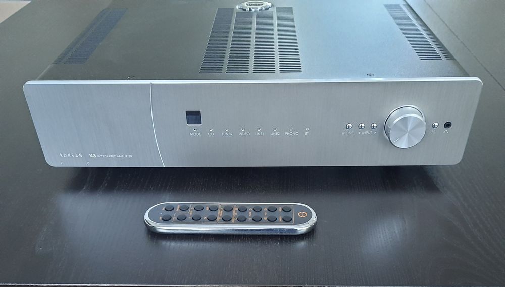 Wzmacniacz Roksan K3  srebrny nowsza wersja 2024 bez bluetooth komplet
