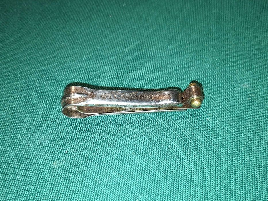 Mola para prender roupa muito antiga, Bte ligne S.G.D.G.