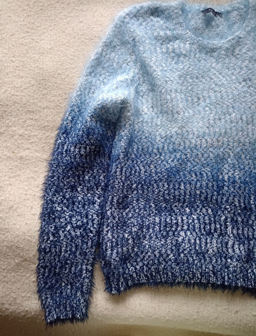 Sweter Mohito niebieski cieniowany, ombre, z włóczki "trawka"