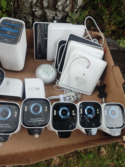 Eufy kamery do monitoringu+solar+bazy zestaw