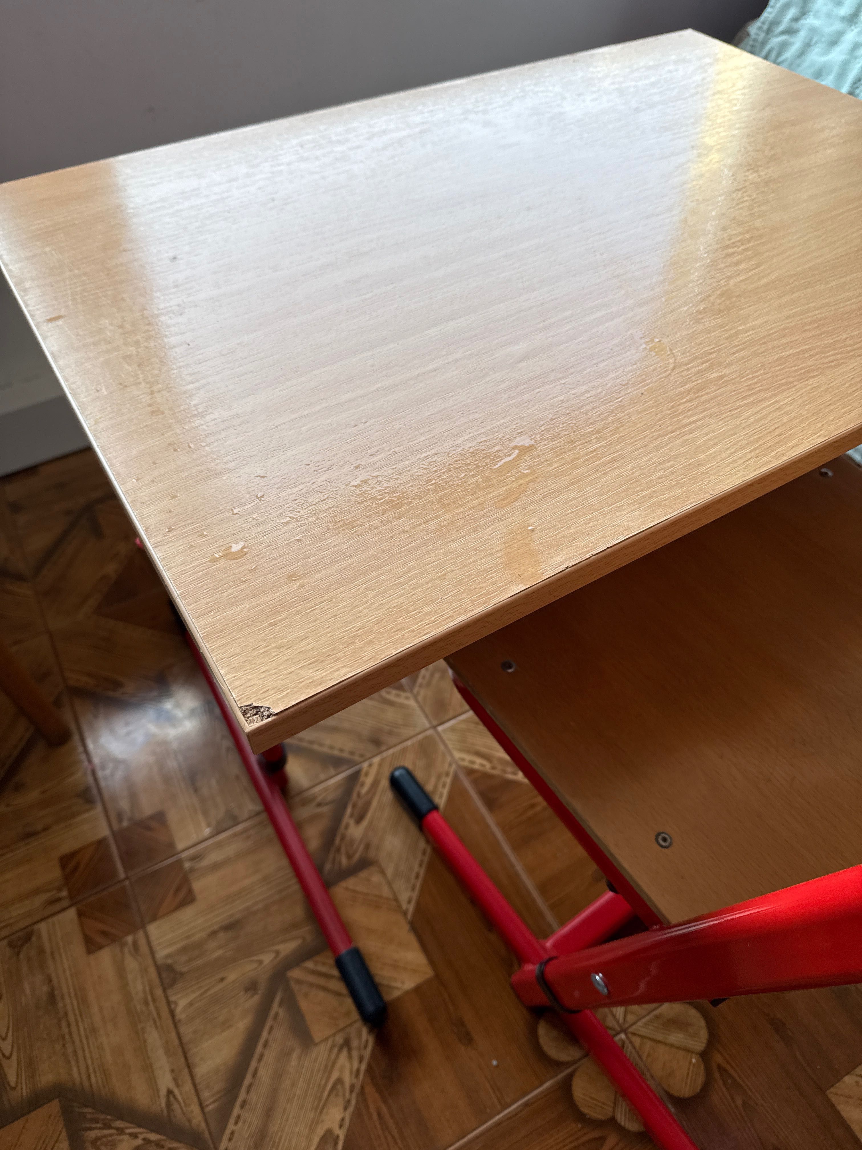 Biurko dla dziecka regulowane+krzeslo