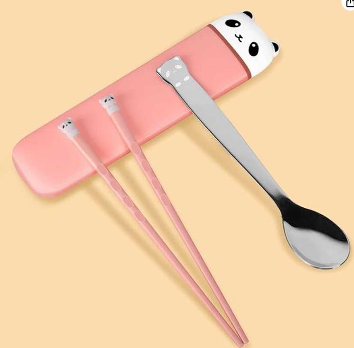 Zestaw przenośnych pałeczek sztućców z etui Różowe