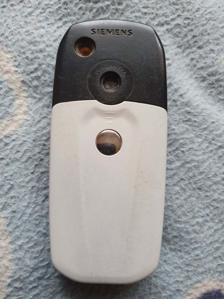 Продам телефон siemens c72